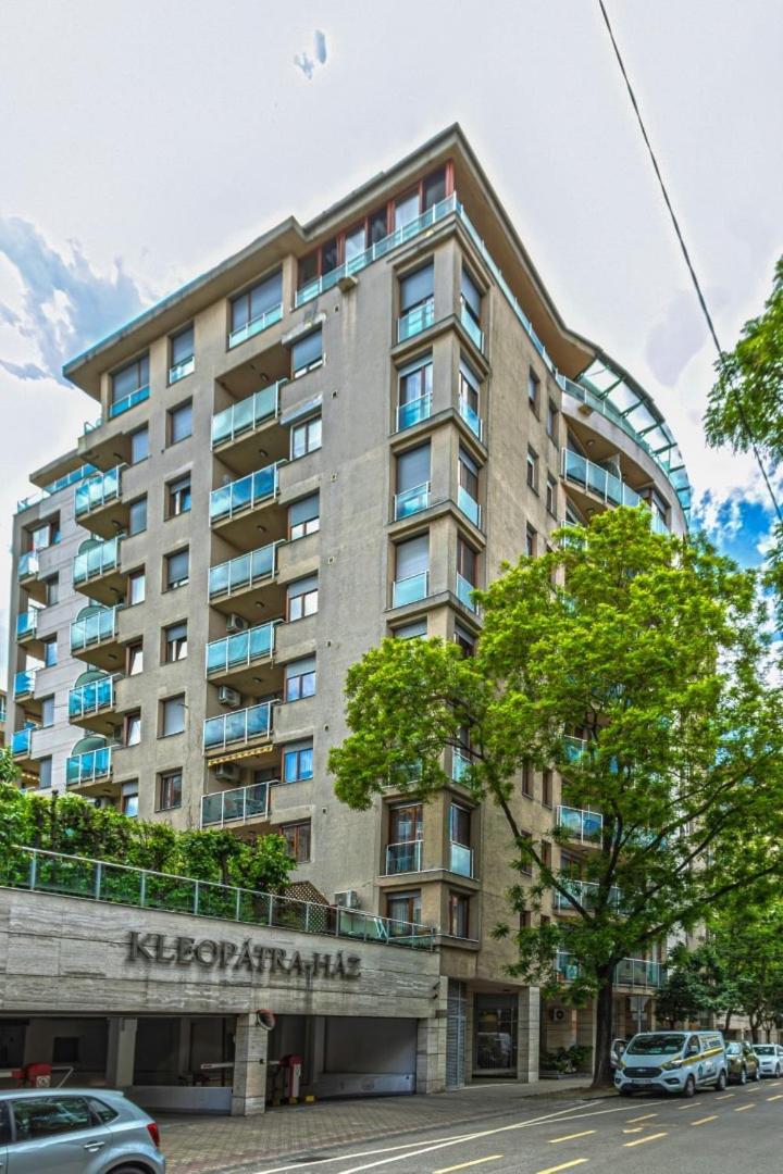 Apartament Dioro Luxury Budapest- Steps From The Danube ,free Parking