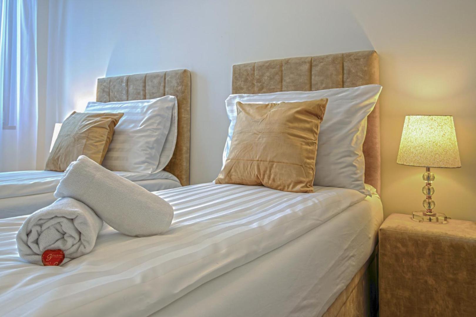 Dioro Luxury Budapest- Steps From The Danube ,free Parking *